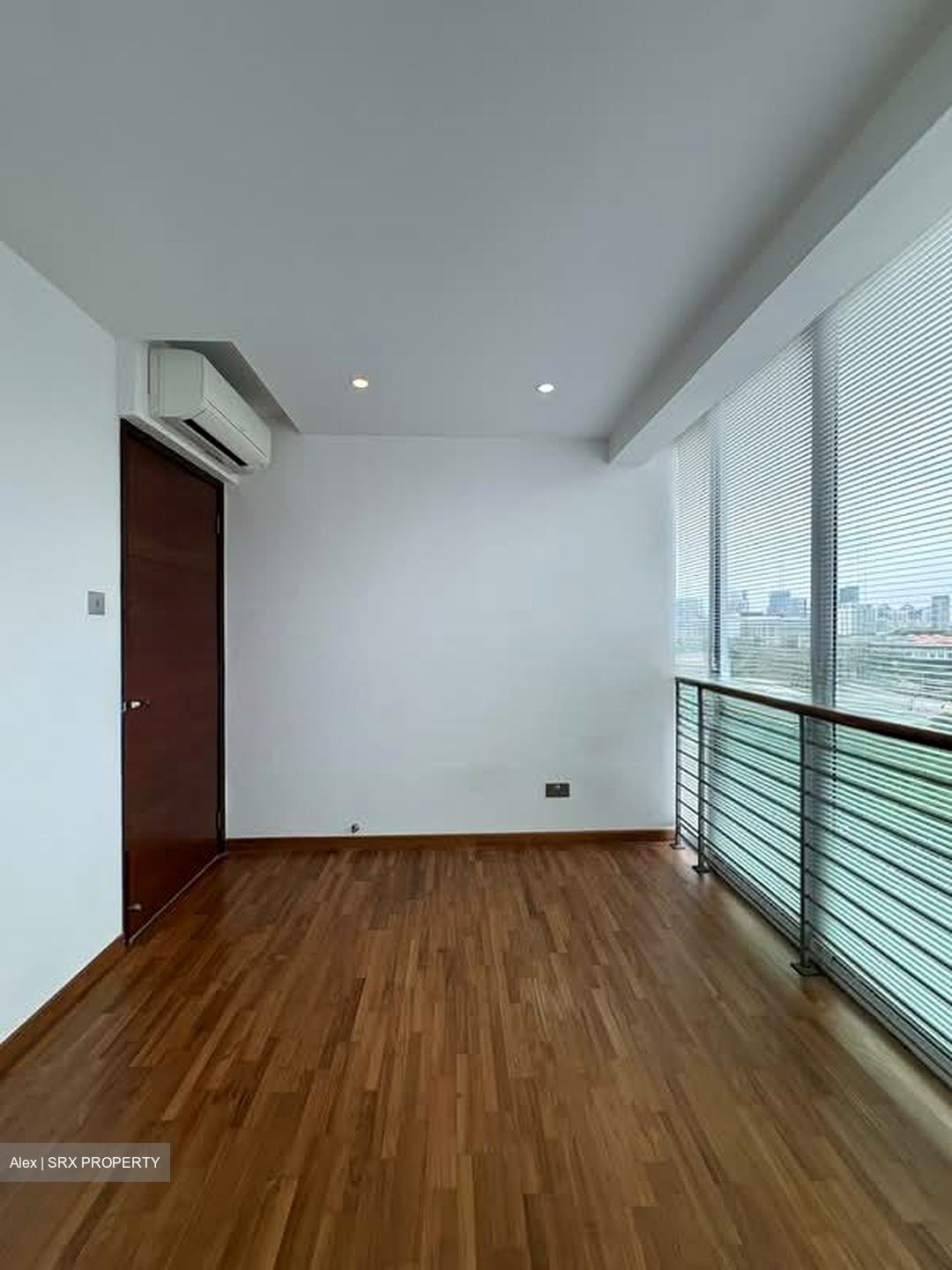 Mackenzie Regency (D9), Apartment #574746441
